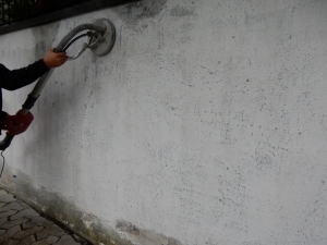 Renovier+Aussbesserung aussen8).JPG